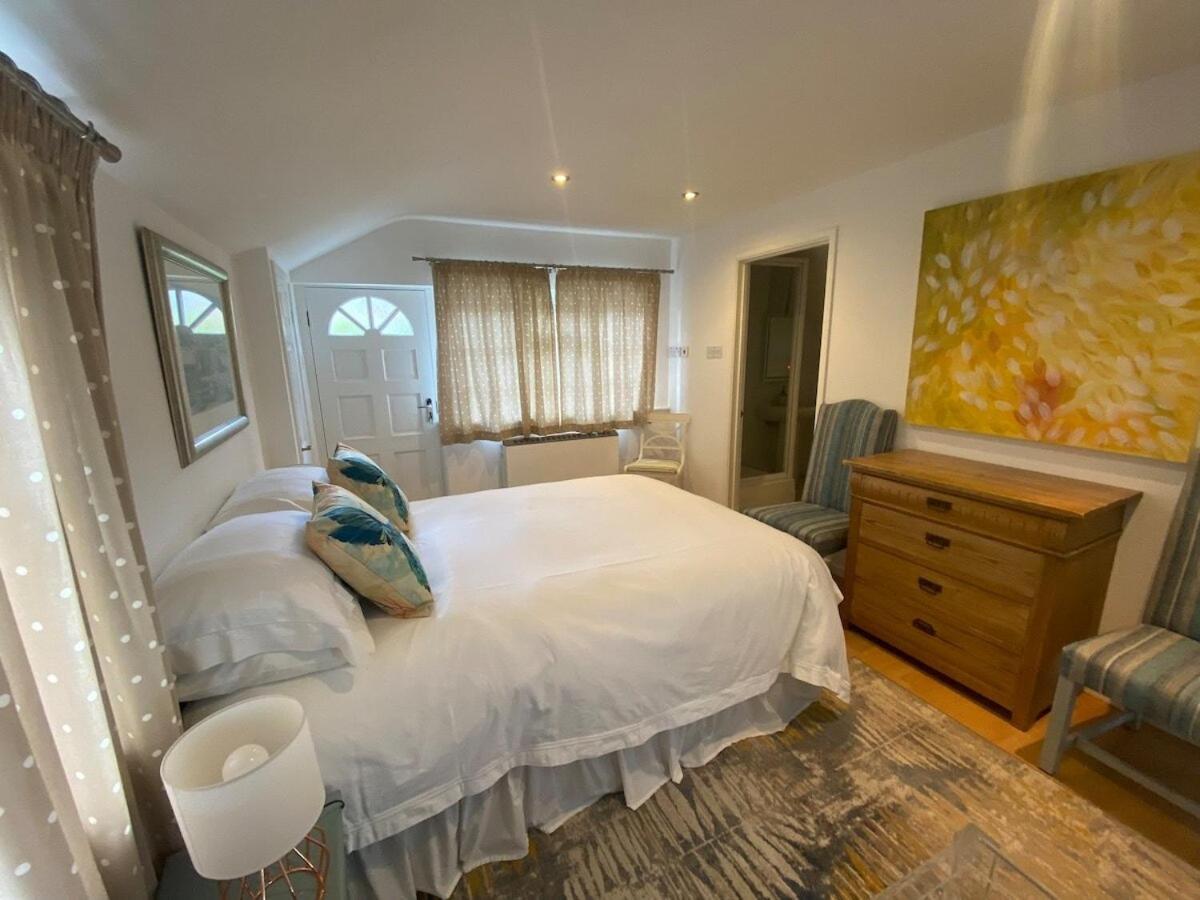 Private Entry Guesthouse Hideaway Hordle Dış mekan fotoğraf